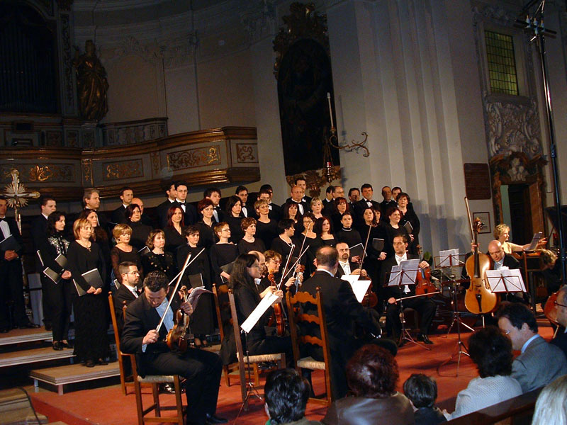 Aprile 2003 - Anteprima di Pasqua del Festival delle Nazioni