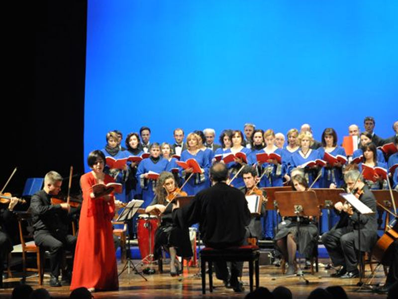 Foto del concerto tenutosi al Teatro Comunale il 18 Dicembre 2010.